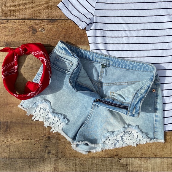 WILD FABLE Distressed SHORTS with Lace Pockets - Picture 5 of 7